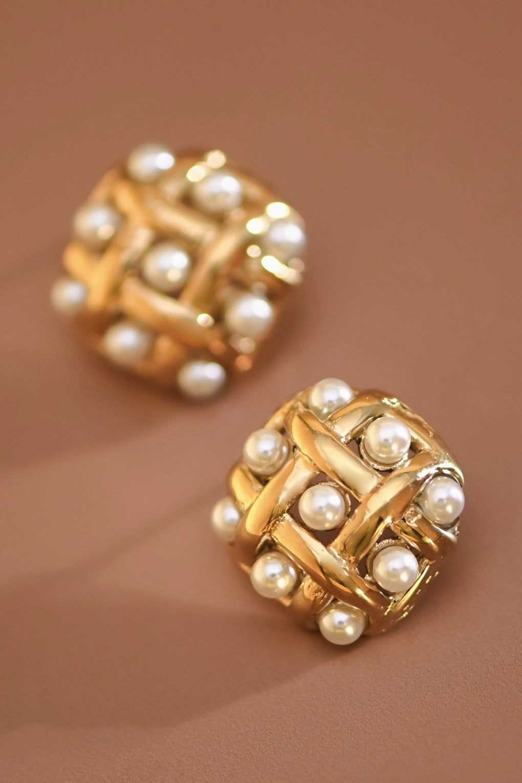 18k ANN Waterproof Non-tarnish Stainless Steel Studs