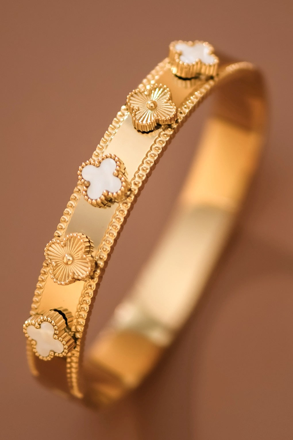 18k Ann Waterproof Non-tarnish Stainless Steel Bangle