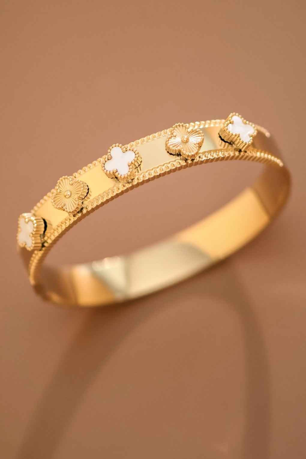 18k Ann Waterproof Non-tarnish Stainless Steel Bangle