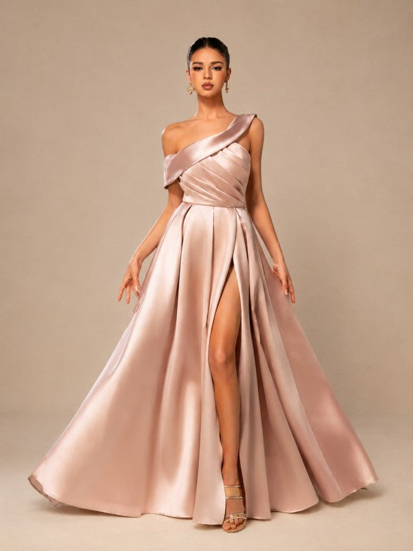 Vestido de gala Blush 3243 con escote asimétrico y abertura